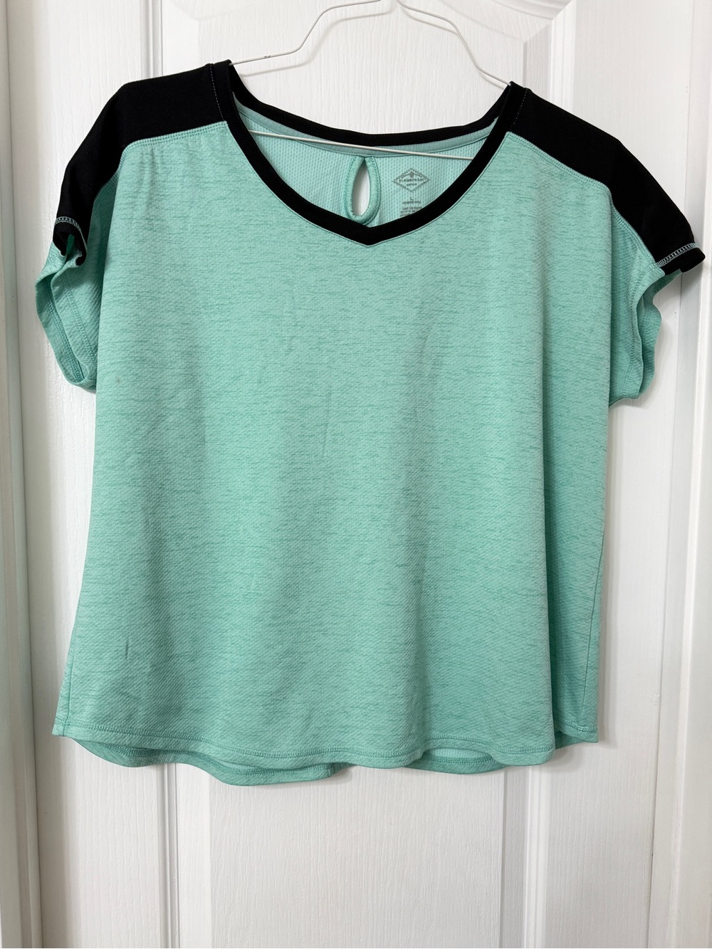 St. John's Bay quick-dry active shirt teal black shoulder short sleeve L